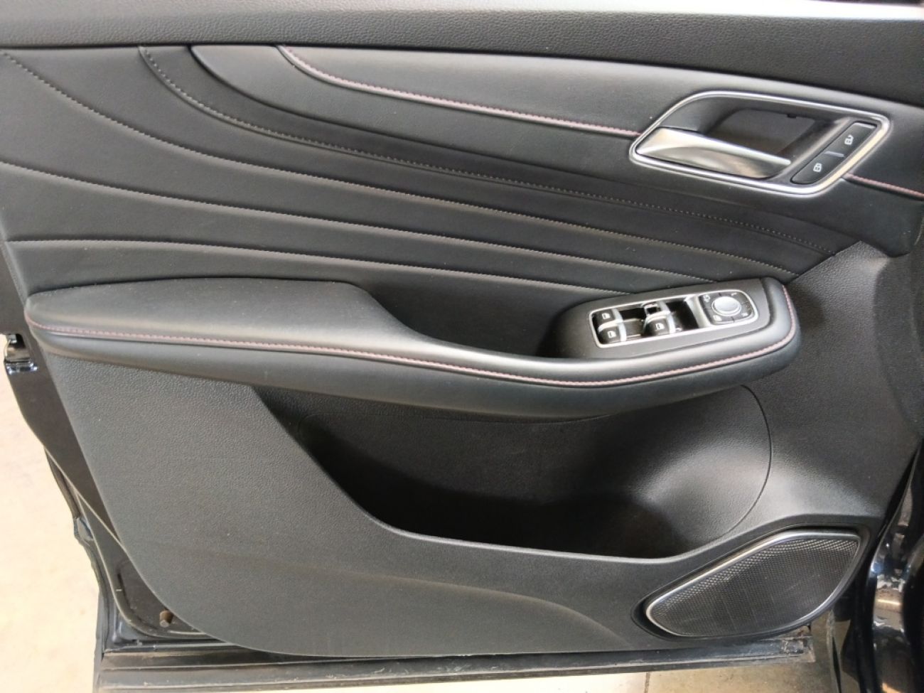 Mandataire MG HS 1.5 T-GDI 162 AT luxury