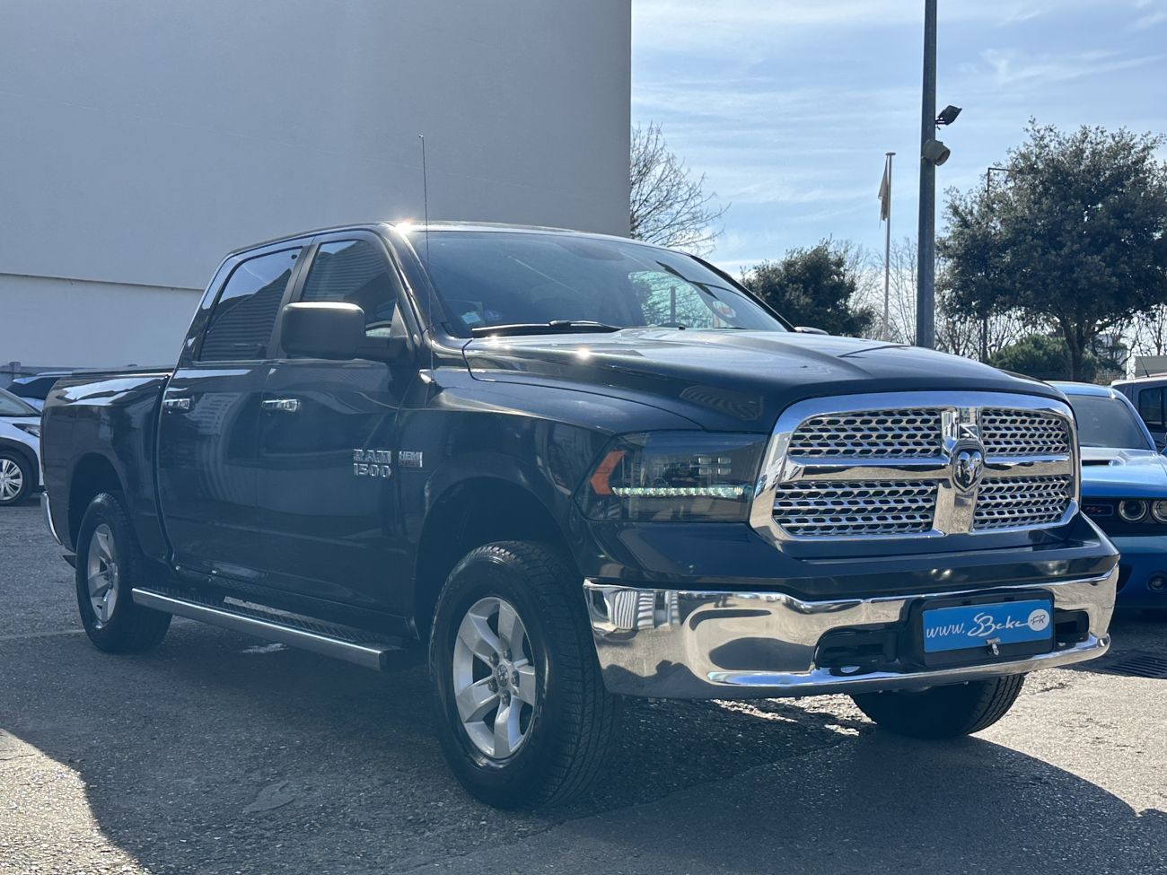 Mandataire DODGE RAM 1500 SLT DOUBLE CABINE 5.7 HEMI 395 BVA 4X4 4 PLACES PAS MALUS PAS ECOTAXE