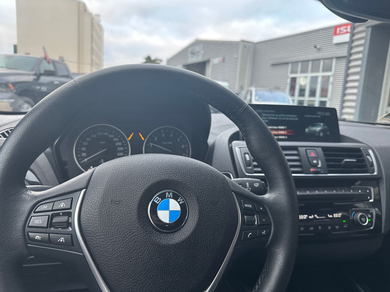 Mandataire BMW SERIE 1 F20 LCI 118i 136 ch Urban Chic A