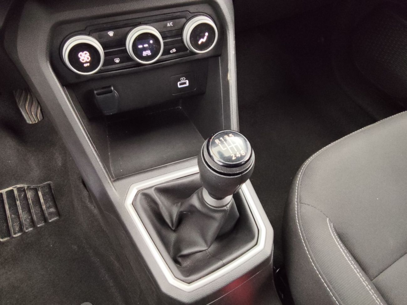 Mandataire Dacia Jogger 1.0 TCE 110CH EXPRESSION 7 PLACES