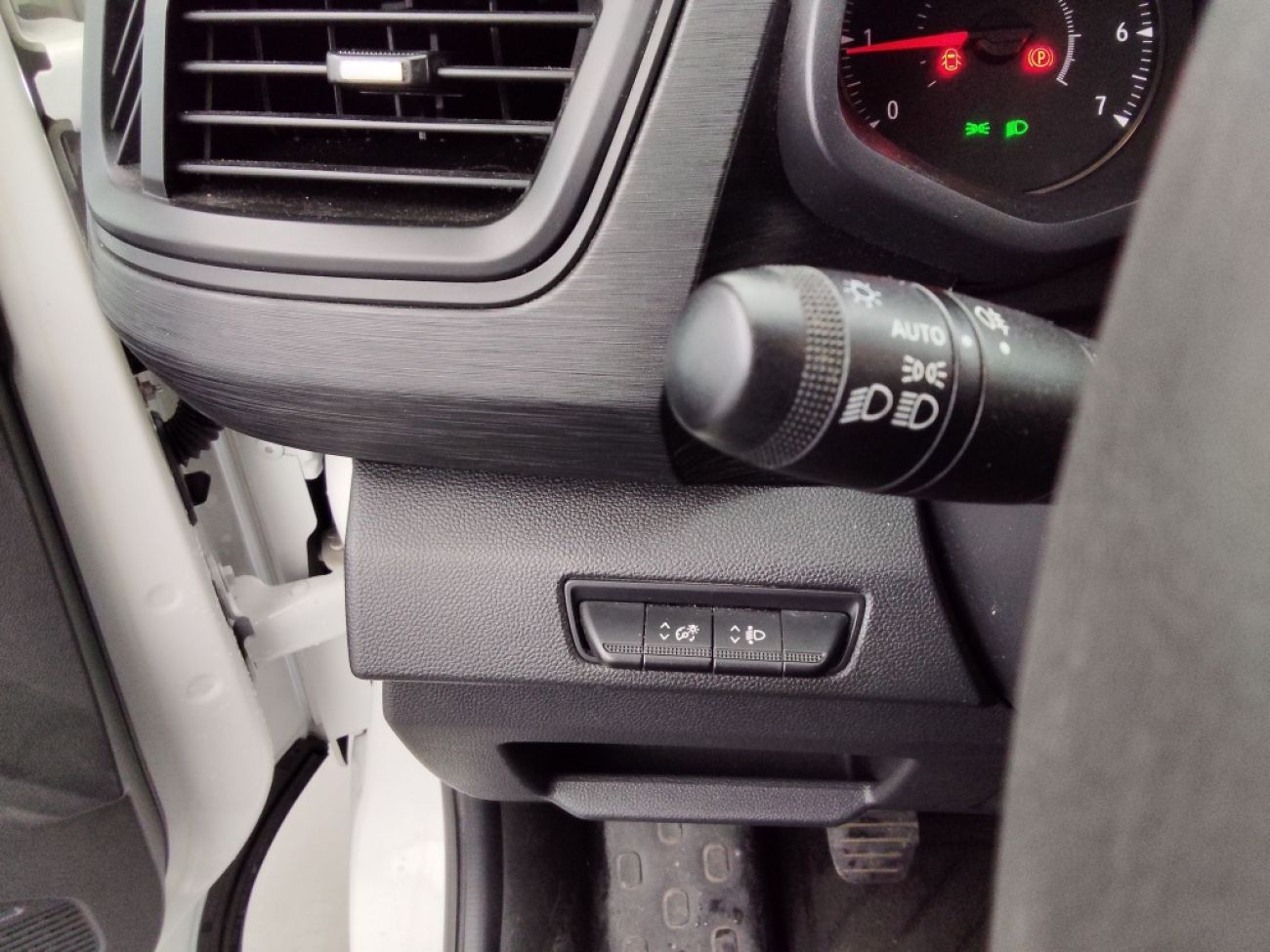 Mandataire RENAULT Trafic Passenger L2 2.0 BLUE DCI 150CH S&S ZEN 9 PLACES