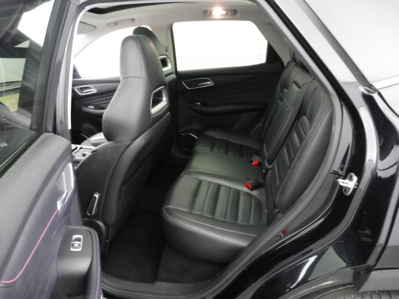 Mandataire MG HS 1.5 T-GDI 162 AT luxury