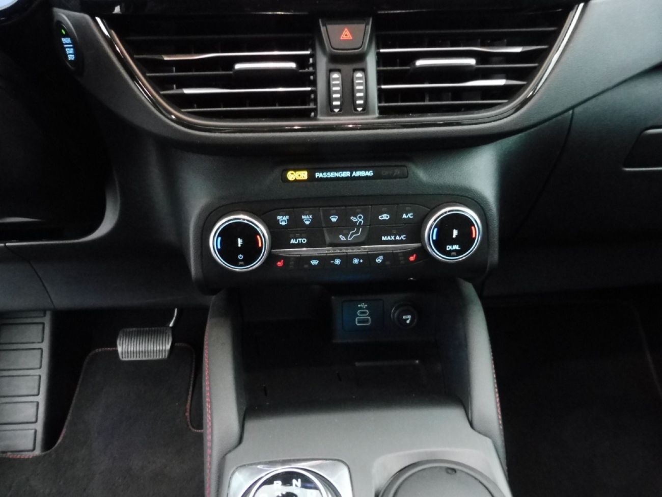 Mandataire Ford KUGA 2.0 TDCI 120CH ST-LINE POWERSHIFT