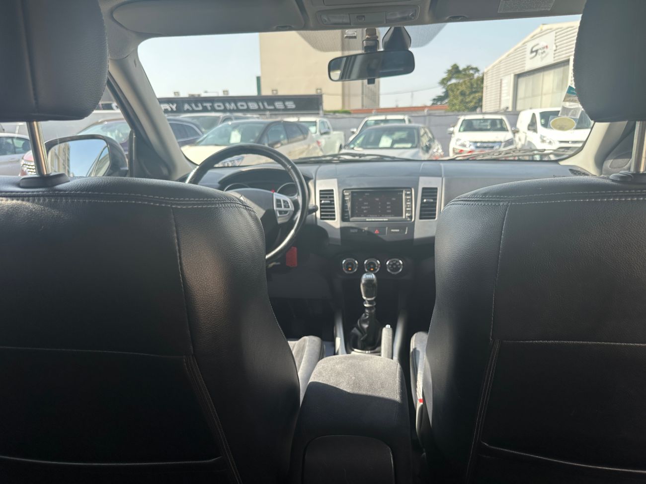 Mandataire MITSUBISHI OUTLANDER 2.2 DI-D 150 4WD Instyle