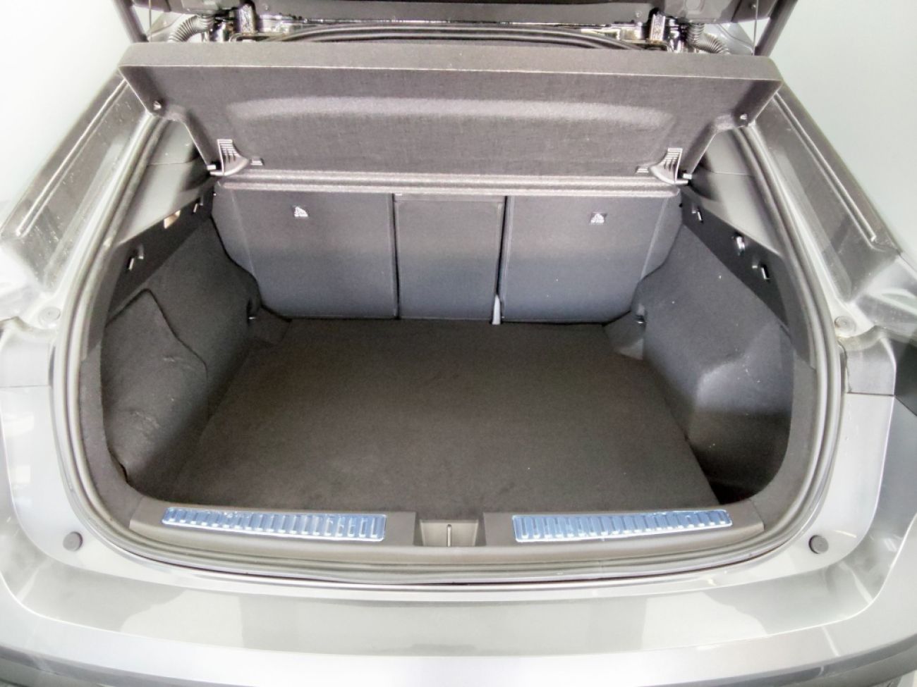 Mandataire RENAULT RAFALE 1.2 E-TECH FULL HYBRID 200CH ESPRIT ALPINE - 25