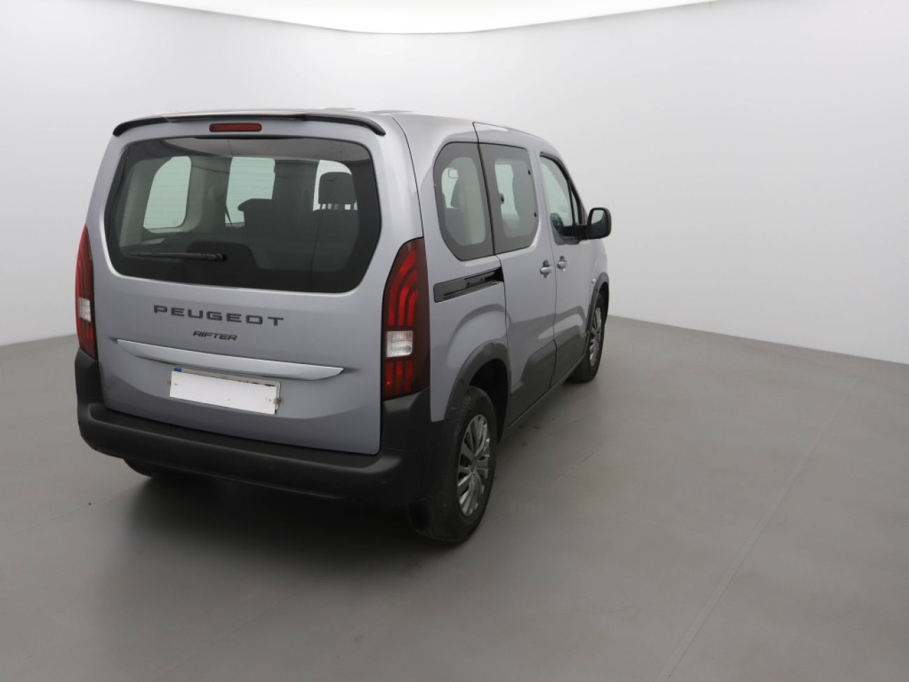 Mandataire PEUGEOT RIFTER TAILLE M - 1.5 BLUEHDI 100CH S&S ALLURE 5 PLACES