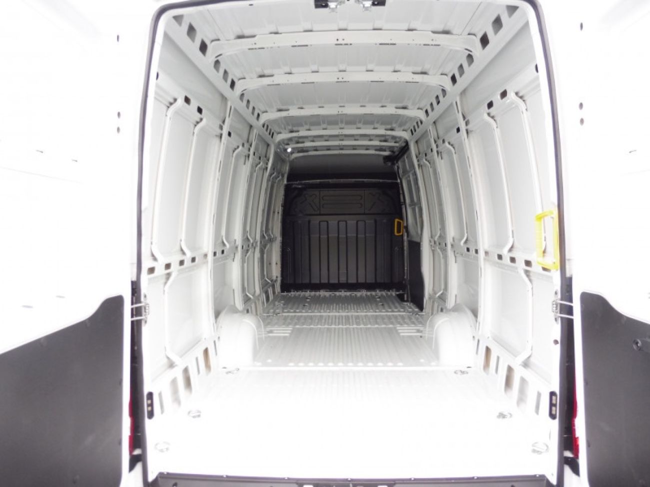 Mandataire IVECO Daily 35S18 3.0 V16 HI-MATIC H2 180CV
