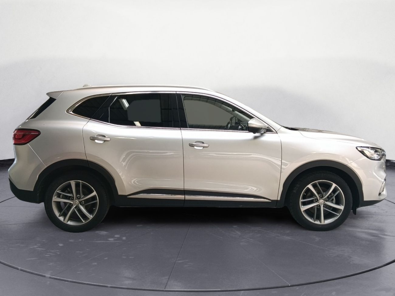 Mandataire MG HS 1.5 T-GDI 162 AT luxury