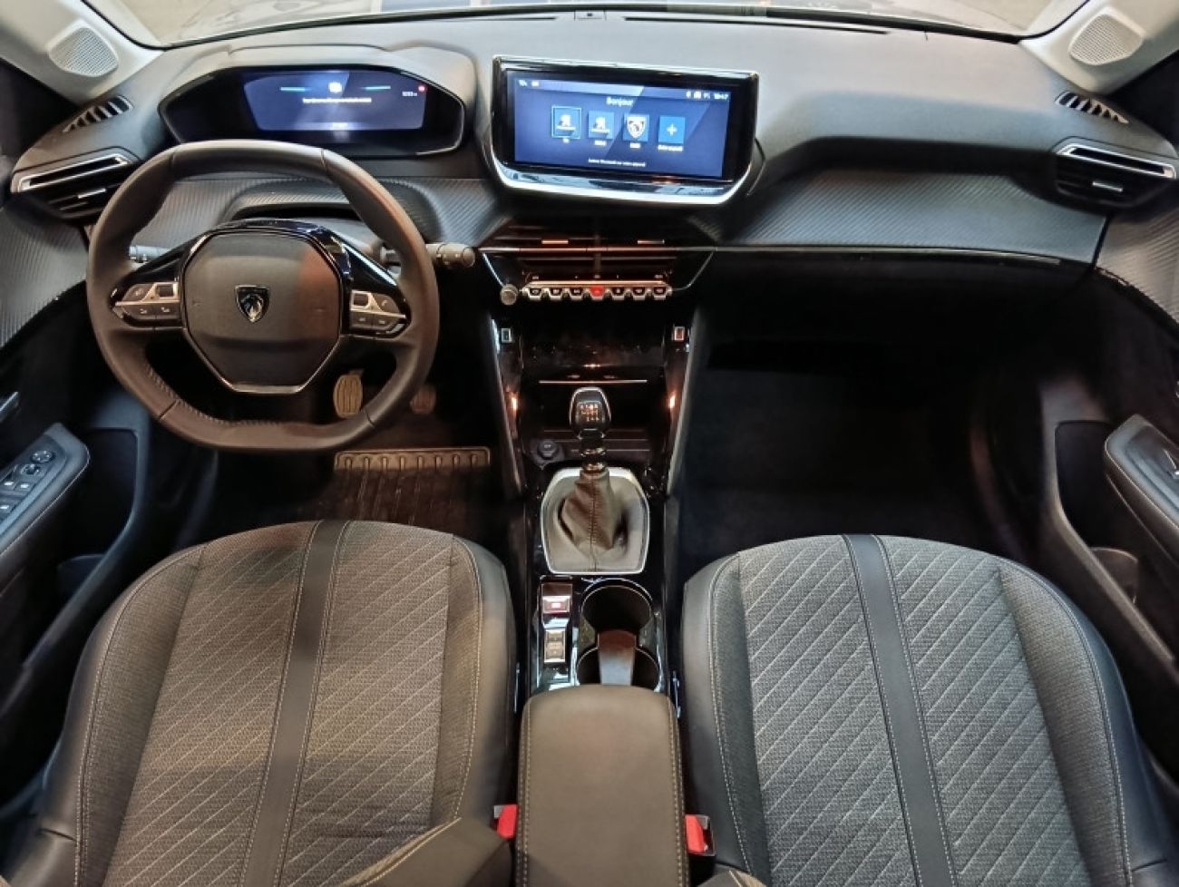 Mandataire PEUGEOT 208 1.2 100CH S&S ALLURE