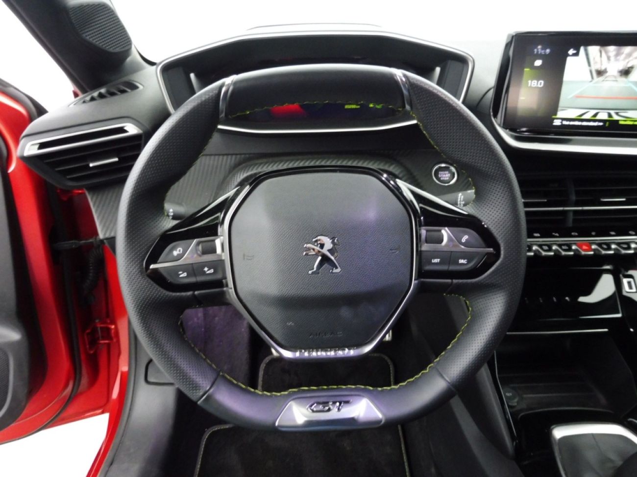 Mandataire PEUGEOT 208 1.2 PURETECH 100CH S&S GT