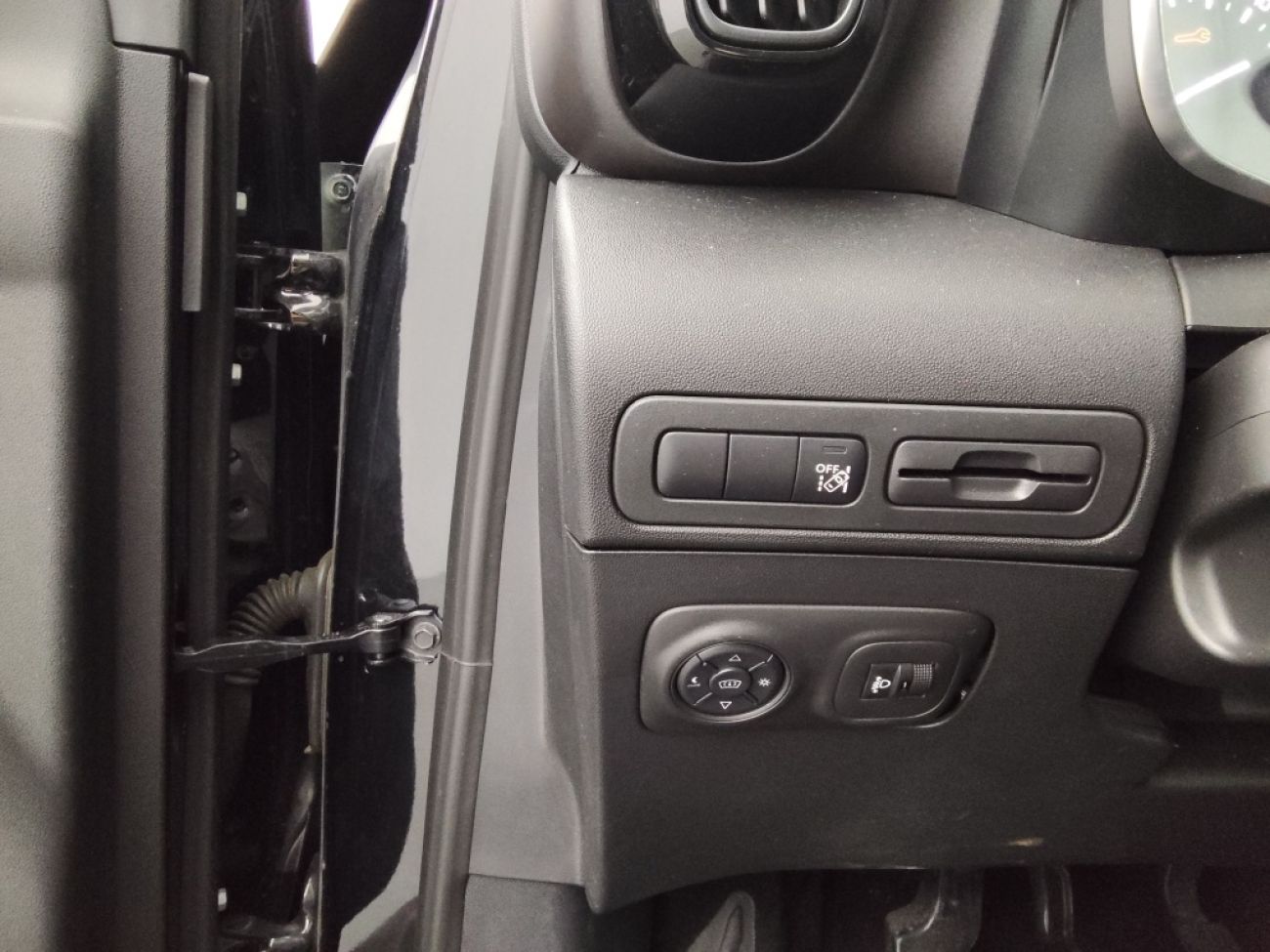 Mandataire Citroën C3 AIRCROSS 1.2 PURETECH 110CH SHINE