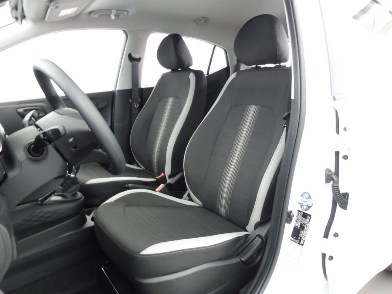 Mandataire Hyundai i10 1.0 63CH ECO INTUITIVE PACK BVR