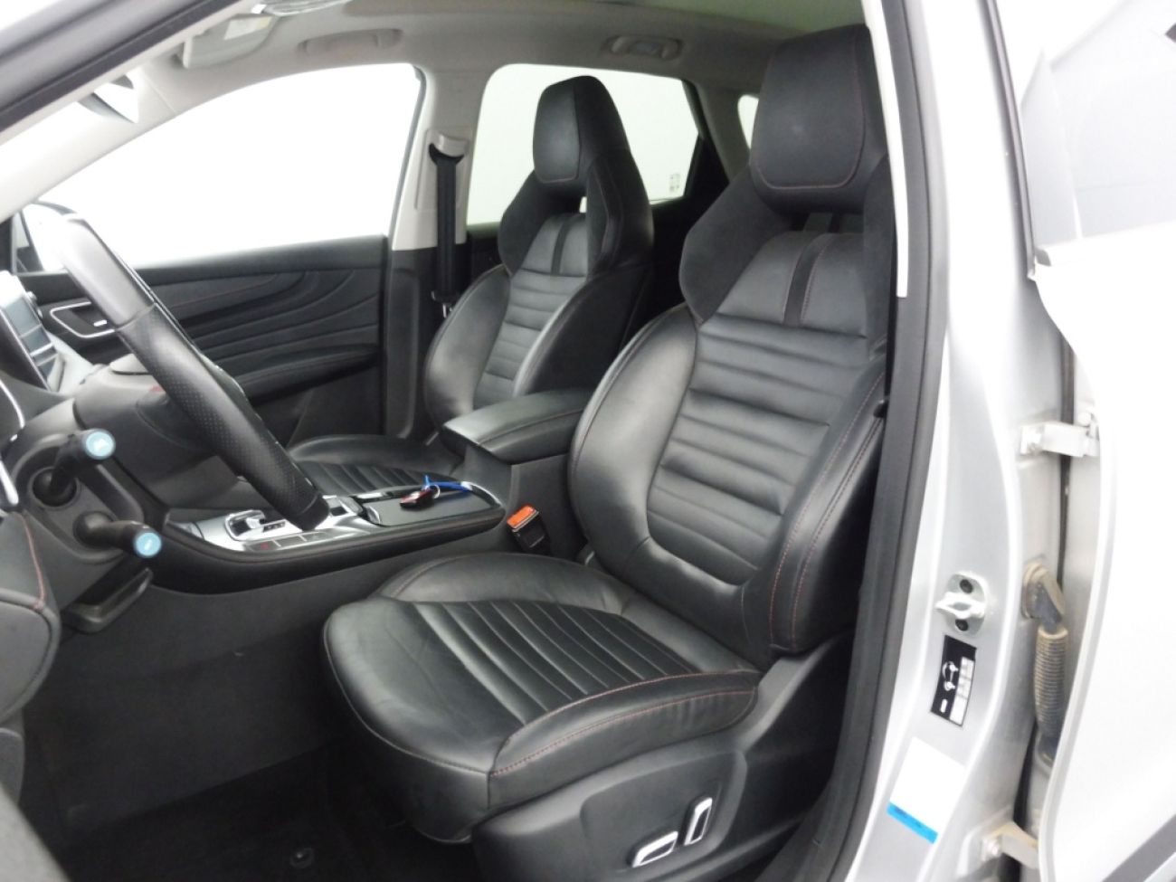Mandataire MG HS 1.5 T-GDI 162 AT luxury