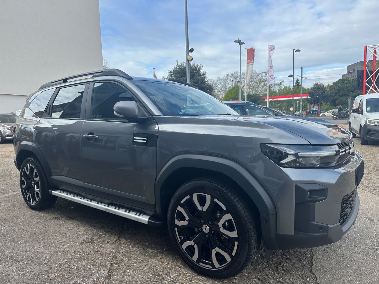 Mandataire Dacia BIGSTER HYBRID 155 Journey