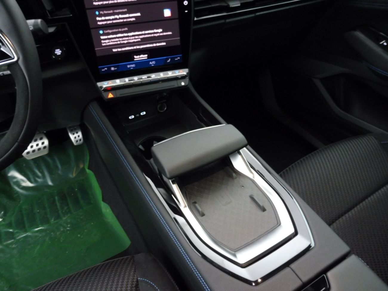 Mandataire RENAULT Espace 1.2 E-TECH FULL HYBRID 200CH ESPRIT ALPINE 7 PLACES - 25