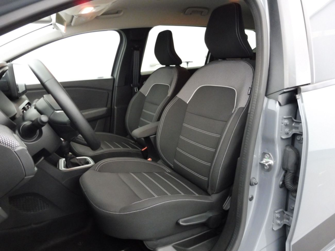 Mandataire Dacia JOGGER 1.0 TCE 110CH EXPRESSION 7 PLACES -24