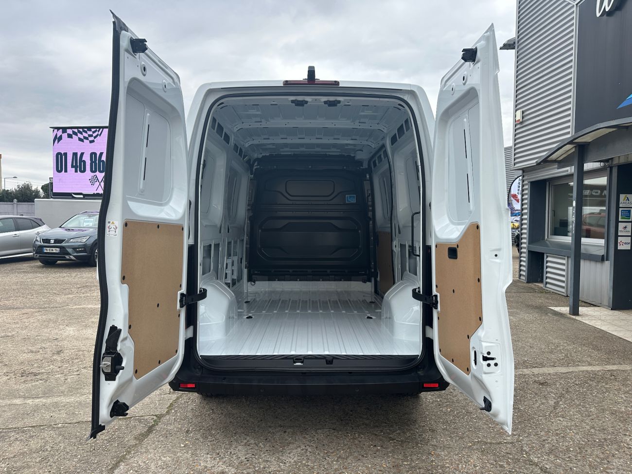 Mandataire RENAULT MASTER FOURGON L2H2 FWD FG EXTRA 3T5 dCI 170