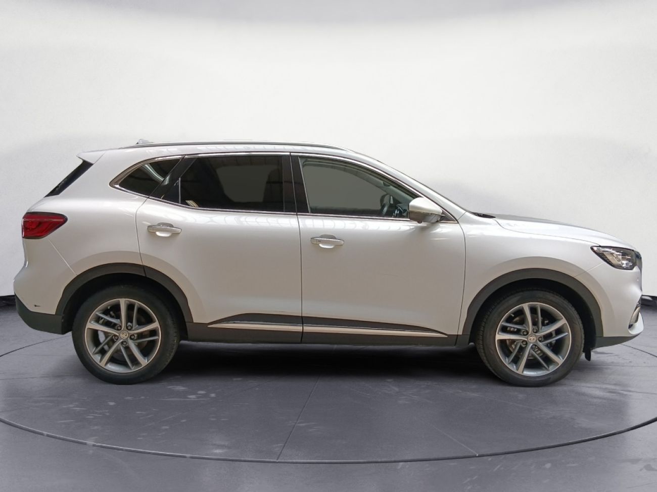 Mandataire MG HS 1.5 T-GDI 162 AT luxury