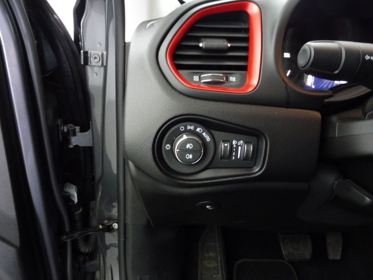 Mandataire Jeep RENEGADE 1.3 TURBO 240CH PHEV 4XE TRAILHAWK BVA6