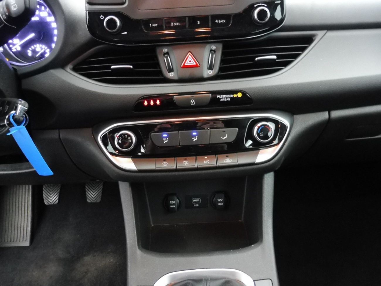 Mandataire Hyundai i30 1.5 DPI 110 CH