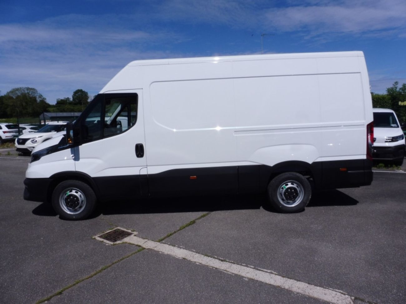 Mandataire IVECO Daily 35S16 2.3 V12 HI-MATIC 156CV
