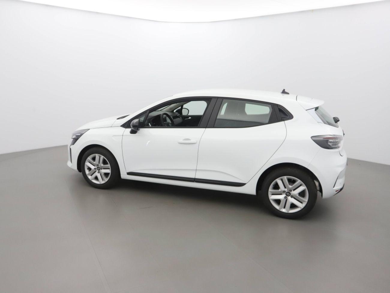 Mandataire RENAULT Clio 1.0 TCE 90CH EVOLUTION - 25