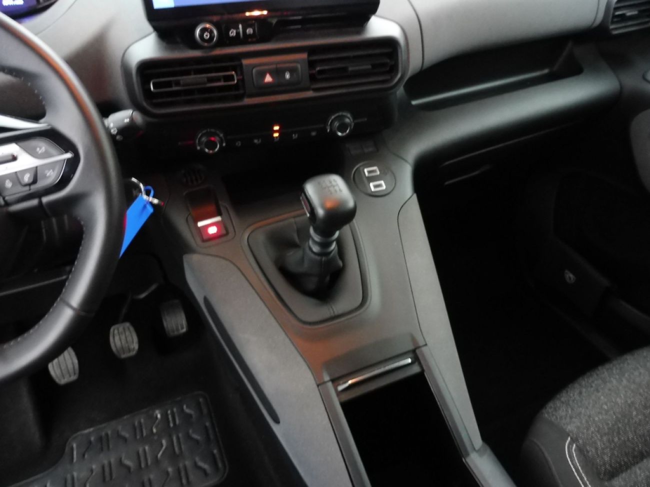Mandataire PEUGEOT RIFTER TAILLE M - 1.5 BLUEHDI 100CH S&S ALLURE 5 PLACES