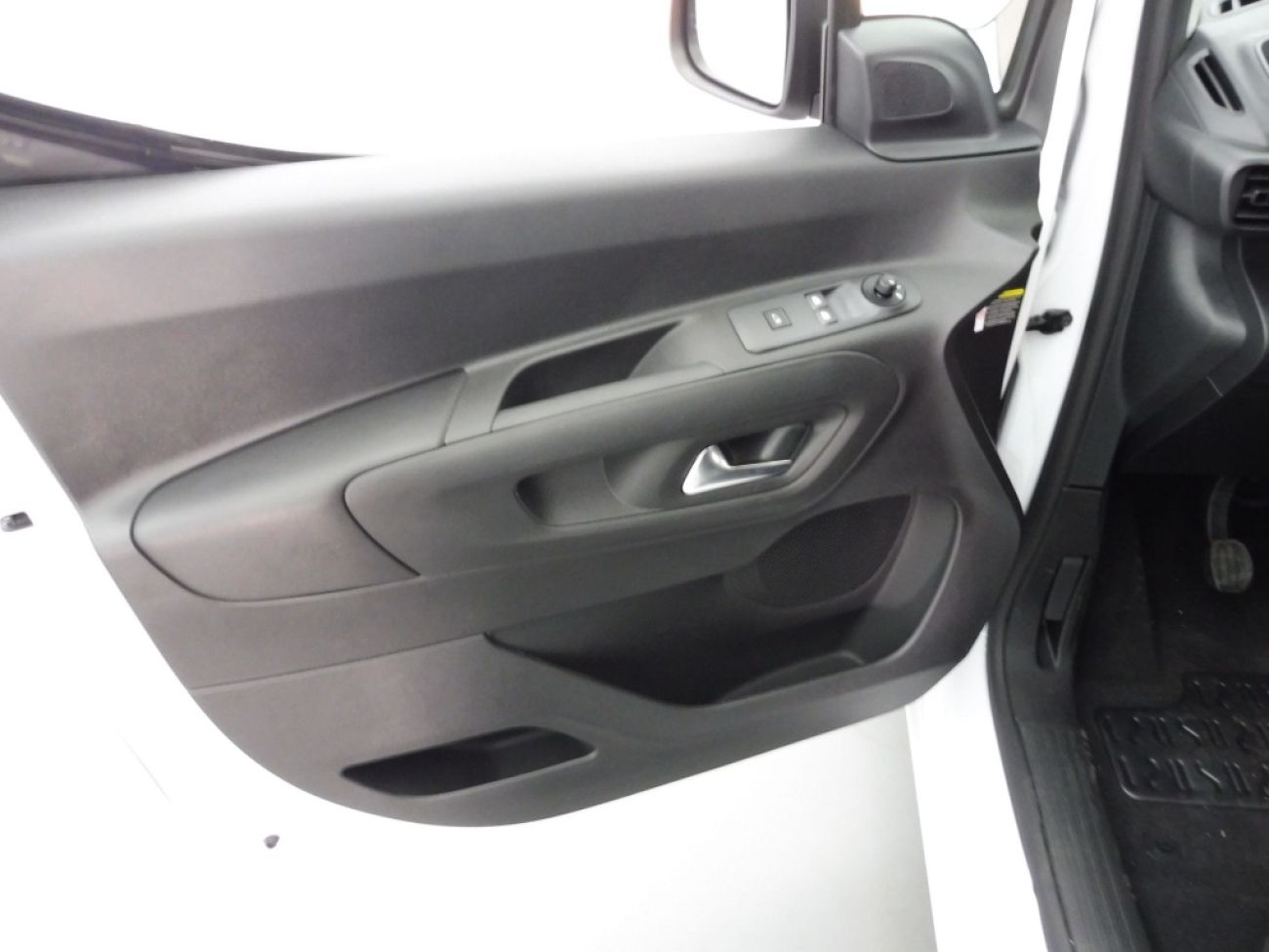 Mandataire PEUGEOT Partner M 650KG BLUEHDI 100CH S&S