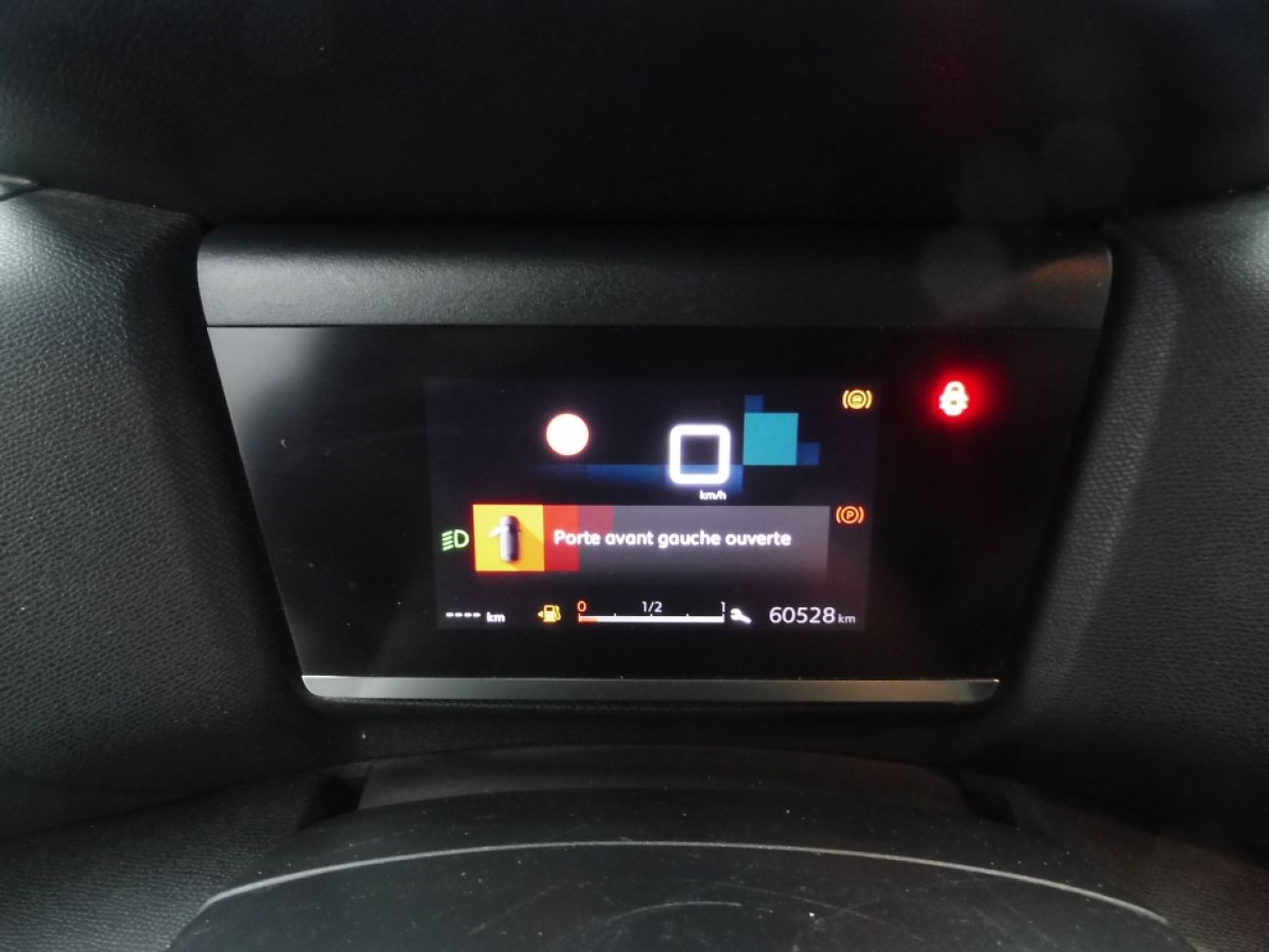 Mandataire Citroën C4 X 1.2 PURETECH 100 FEEL