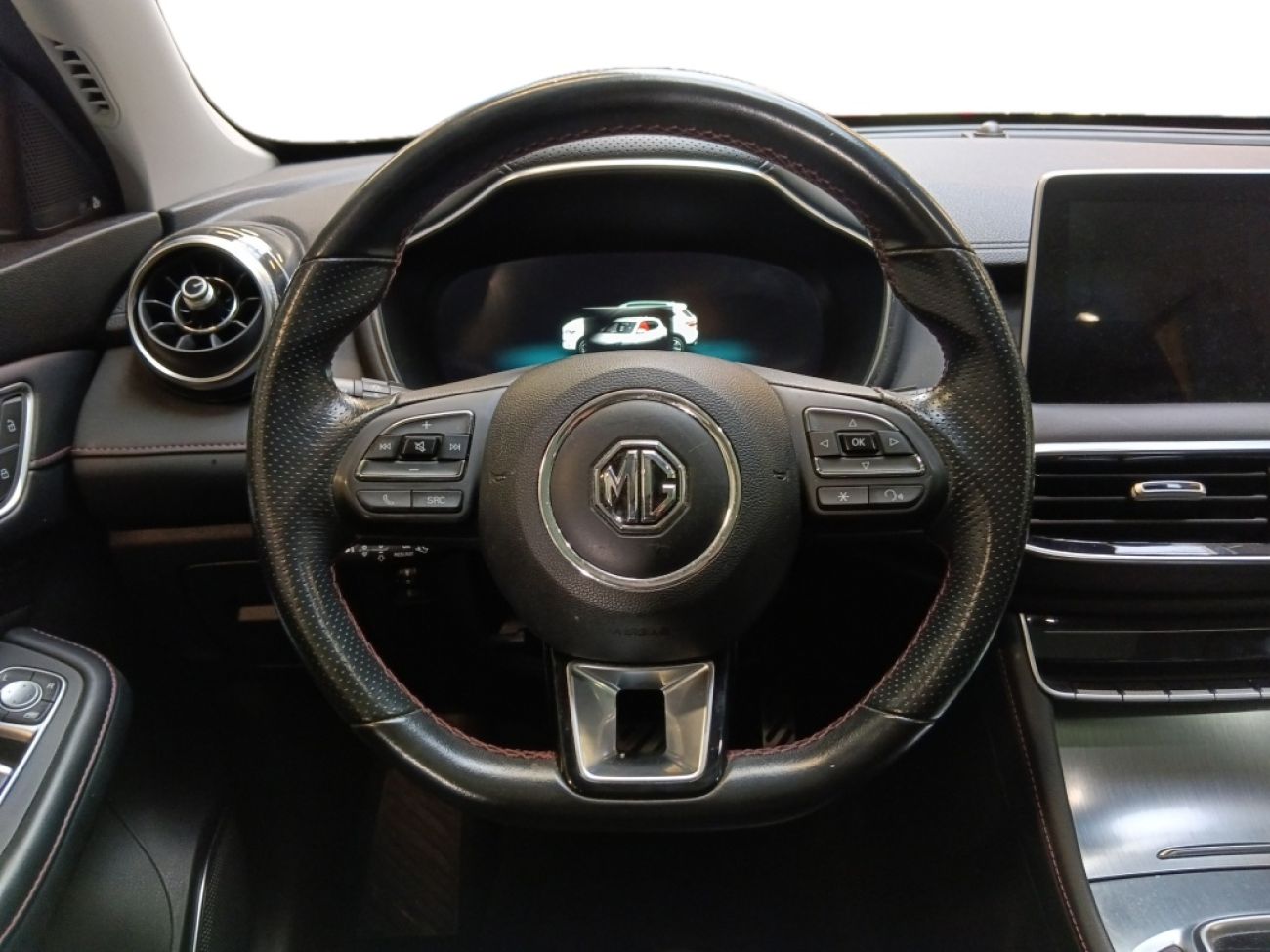 Mandataire MG HS 1.5 T-GDI 162 AT luxury