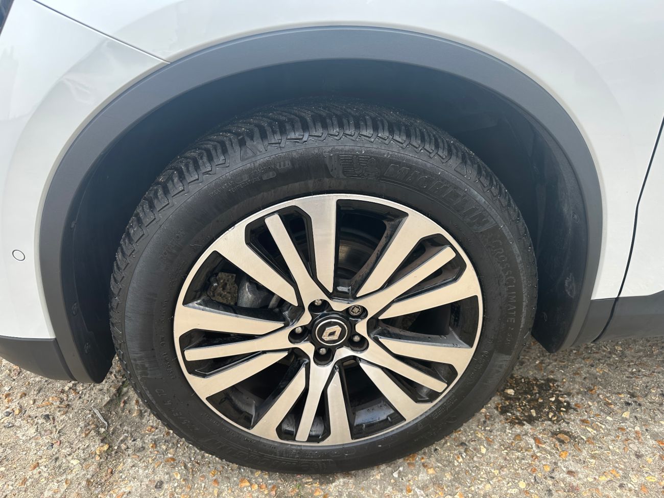 Mandataire RENAULT KOLEOS Tce 160 EDC Initiale Paris