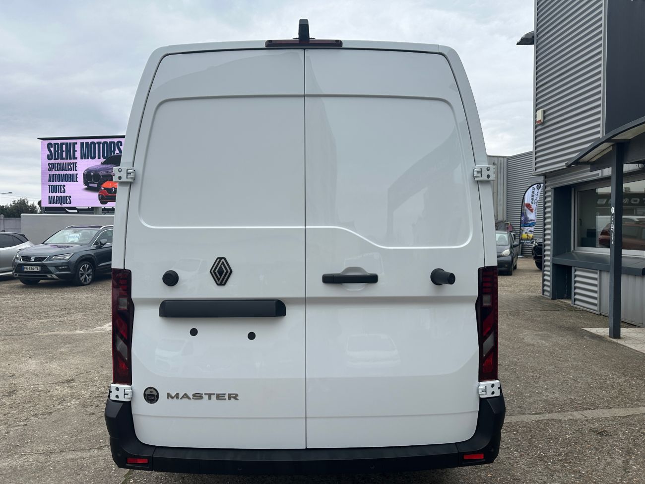 Mandataire RENAULT MASTER FOURGON L2H2 FWD FG EXTRA 3T5 dCI 170