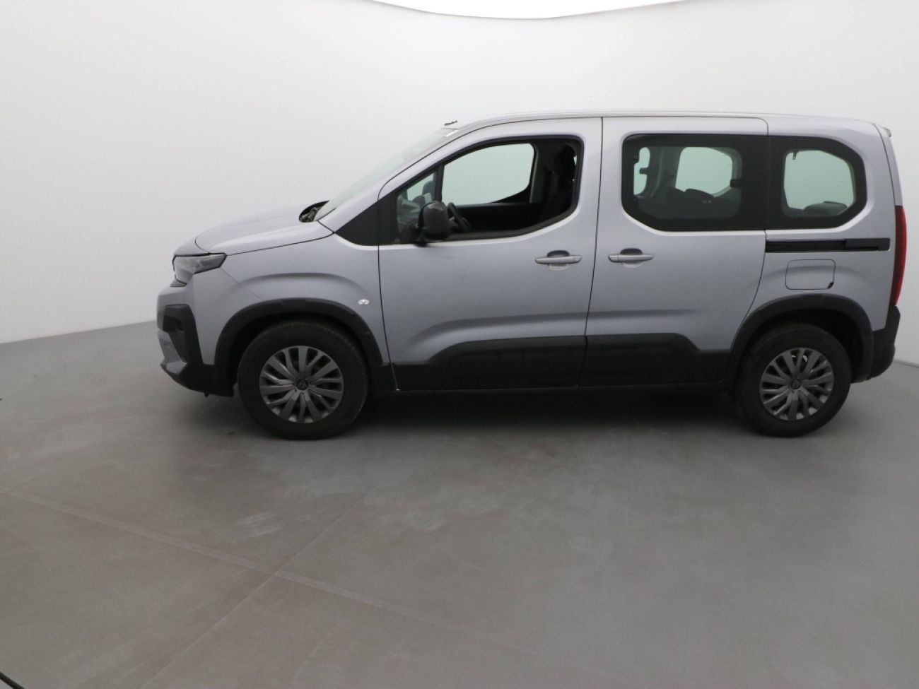 Mandataire PEUGEOT RIFTER TAILLE M - 1.5 BLUEHDI 100CH S&S ALLURE 5 PLACES