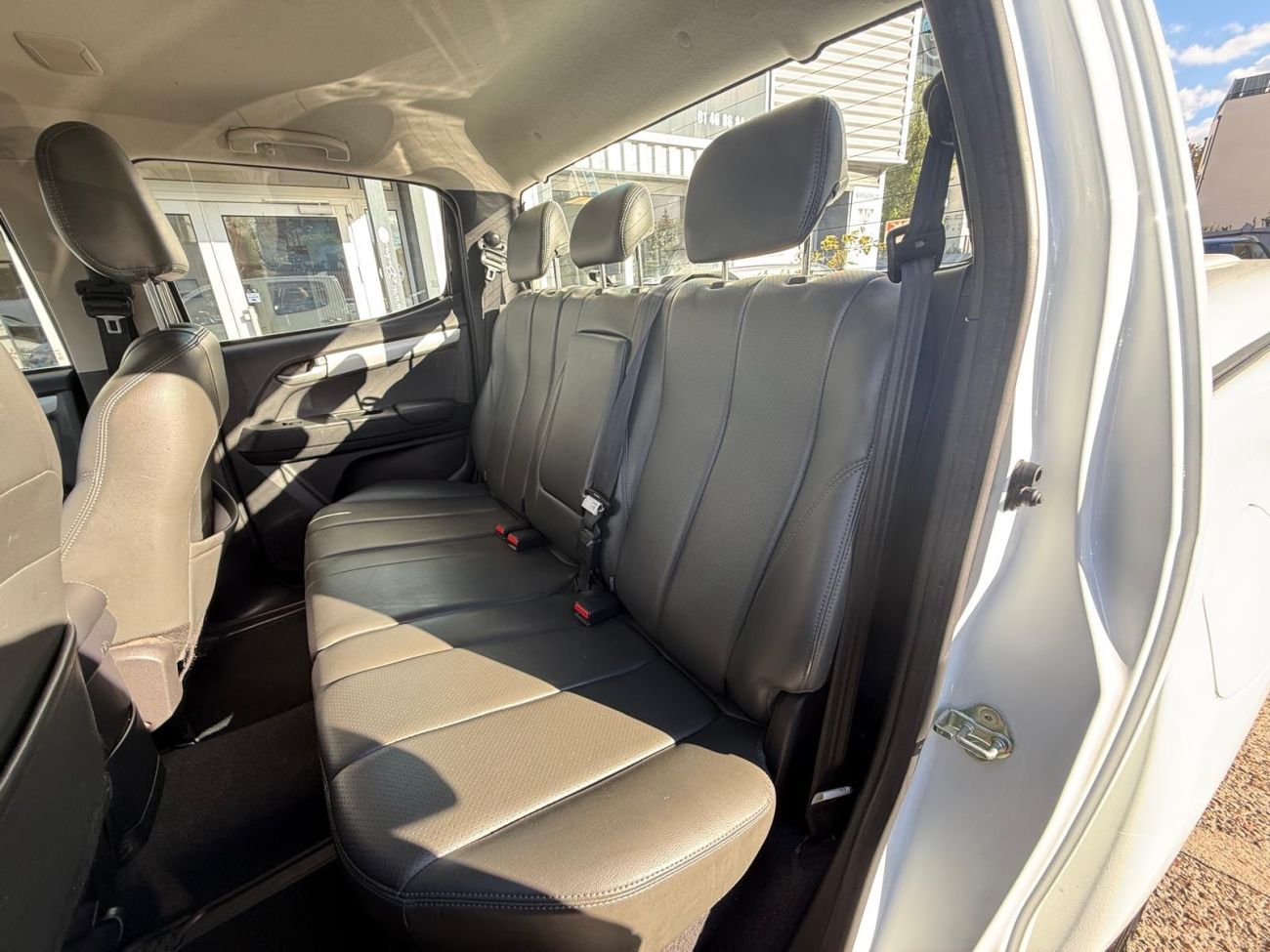 Mandataire ISUZU D-MAX CREW CAB 1.9 4X4 BVA SUPERNOVA