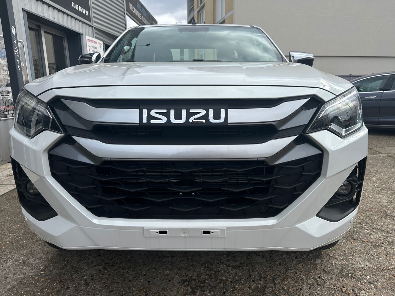 Mandataire ISUZU D-MAX N60 SPACE CAB 1.9 164 CH 4X4 BVA F+  2P