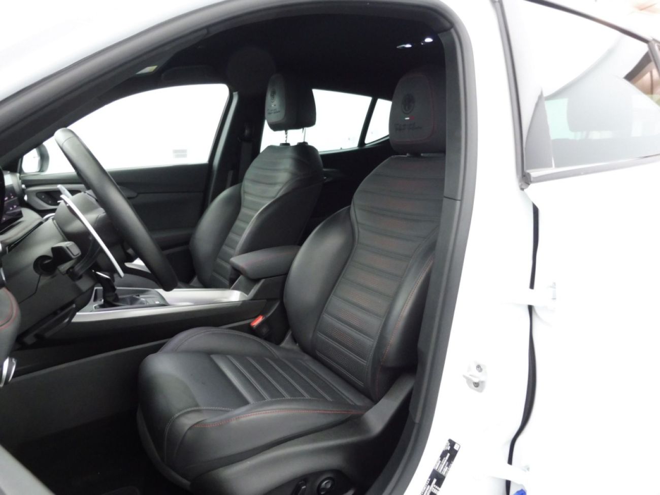 Mandataire ALFA ROMEO Tonale 1.5 HYBRID 160CH TRIBUTO ITALIANO TCT