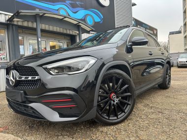 MERCEDES GLA 200 d 8G-DCT AMG Line edition 1 toit pano