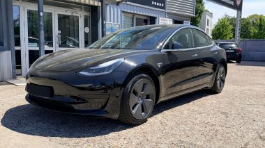 TESLA MODEL 3 Standard Range Plus RWD