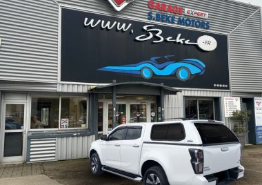 ISUZU D-MAX CREW CAB 1.9 164 CH 4X4 A/T BB+ 4 portes
