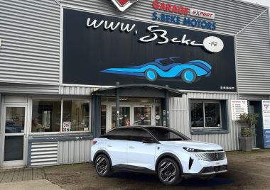 PEUGEOT 3008 NOUVEAU 3008 EXCLUSIVE PLUG-IN HYBRIE 225 E-DCS7 GT